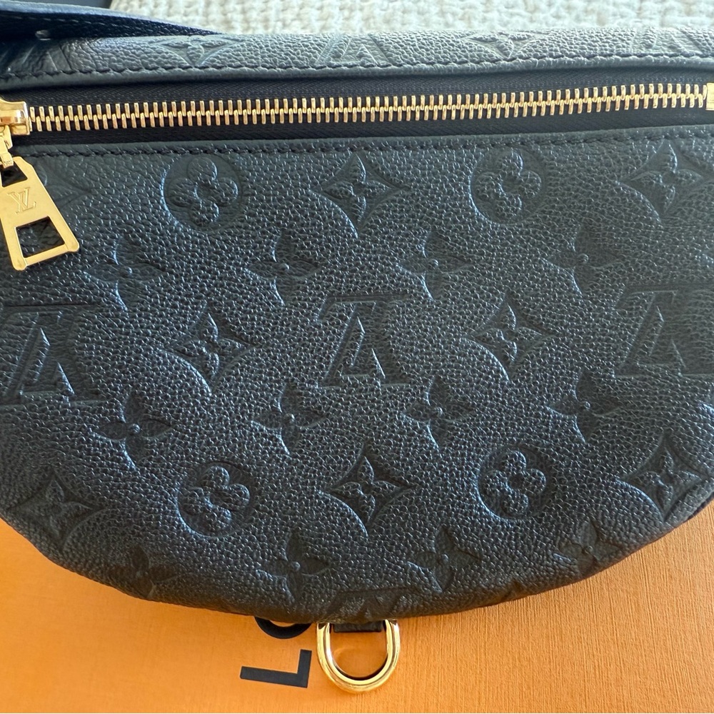Louis Vuitton Black Empriente Bumbag - MINT Condition - Picture 10 of 17
